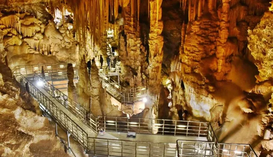 Gümüşhane’nin Gizli Hazinesi: Karaca Mağarası